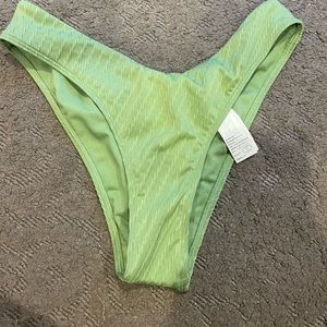 Brand new abercrombie high leg cheeky bathingsuit bottoms. Size xs